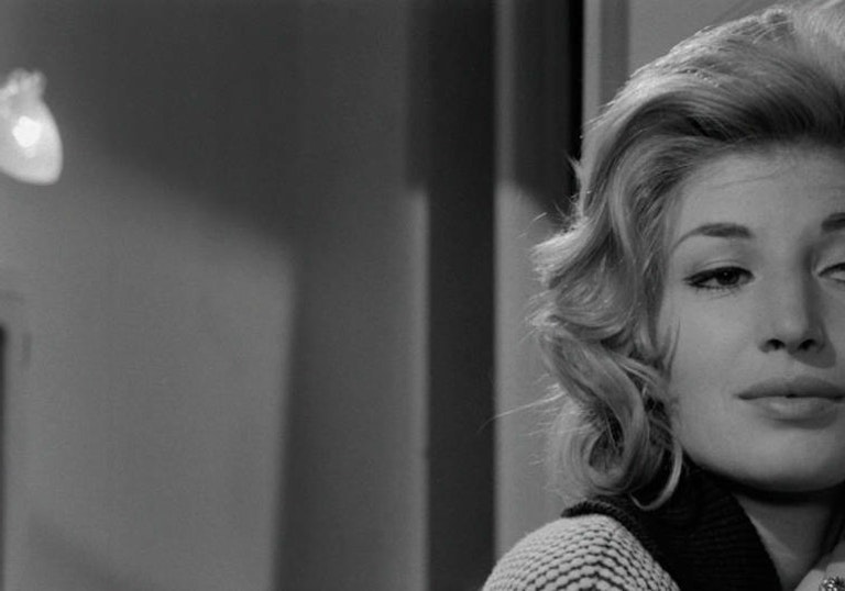 Monica Vitti in L'avventura