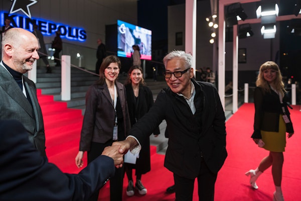 Heaven To the Land of Happiness2