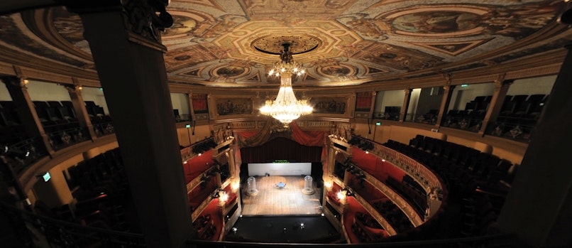 Luisterplaatsen Opera